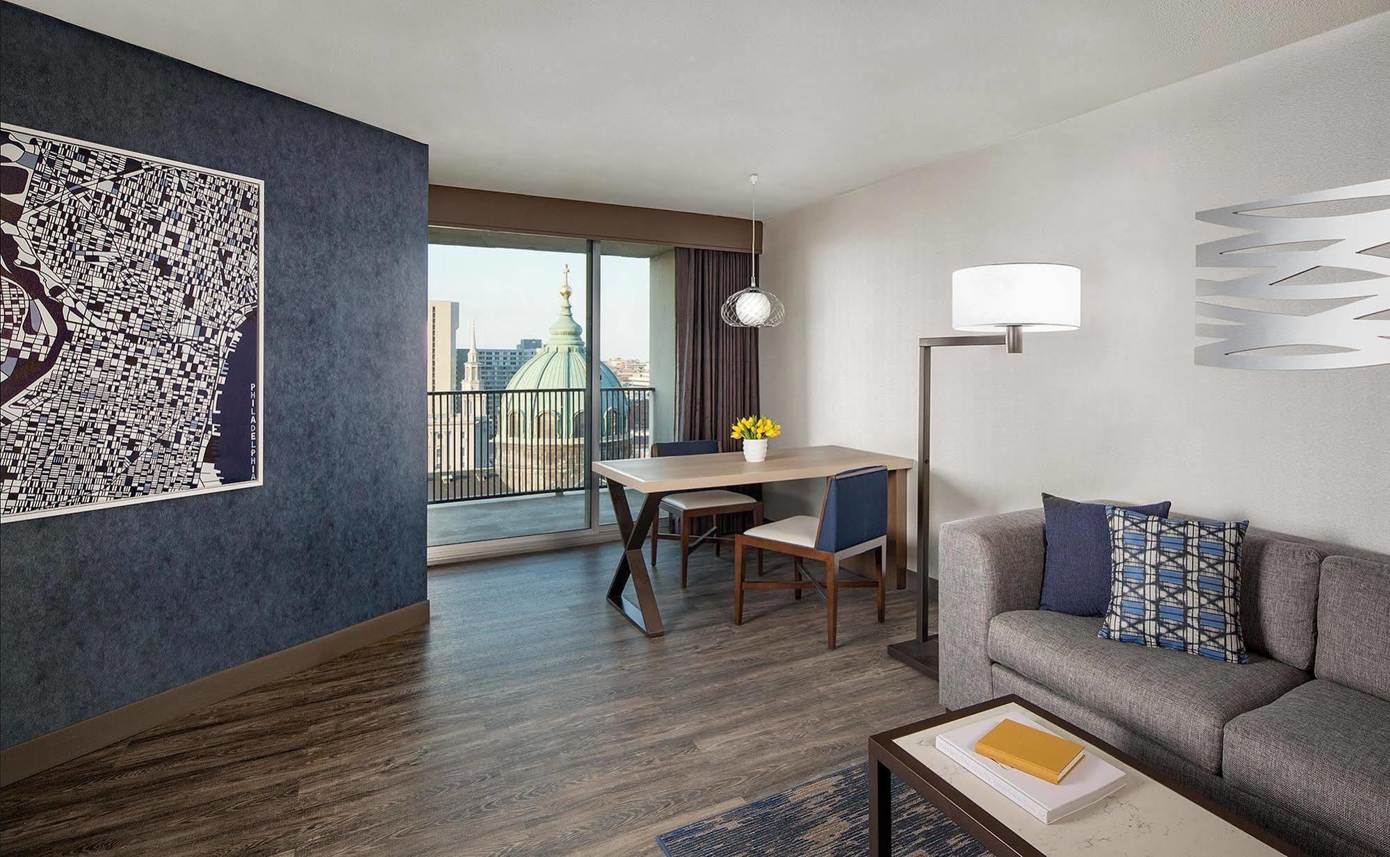 Embassy Suites Philadelphia - Center City Exterior photo